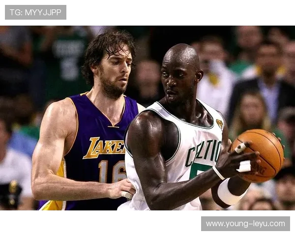 保罗·皮尔斯关键时刻投篮命中率提升显著拉开与队友差距