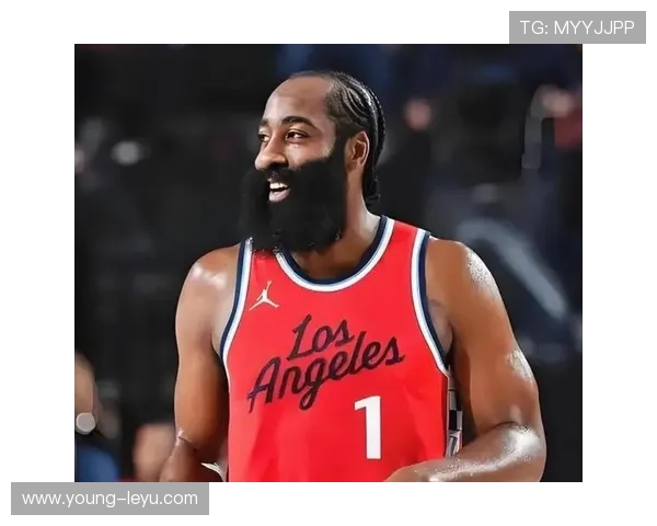 哈登挡拆组织回归，较上季更善于制造队友空位三分