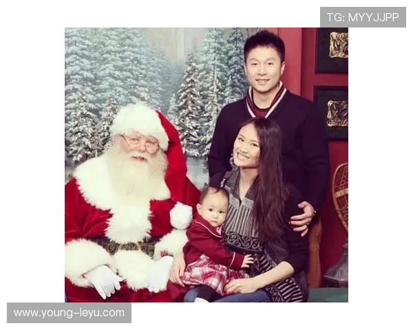 李小鹏家的冰箱里居然只放蛋白粉和冰水