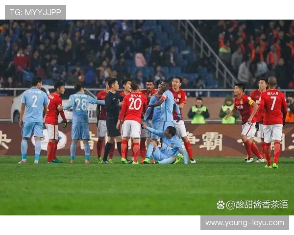 严重犯规判罚标准：红牌与暴力行为的判定要点